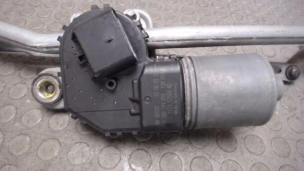 Foto: SCHEIBENWISCHERMOTOR VORNE eines Ford Mondeo 1.8 Turnier Style