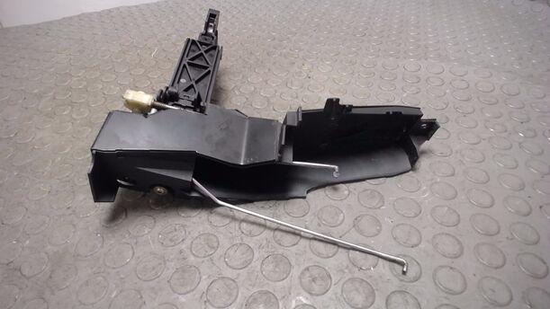 Foto: TÜRAUSSENGRIFF VORNE LINKS eines Ford Mondeo 1.8 Turnier Style