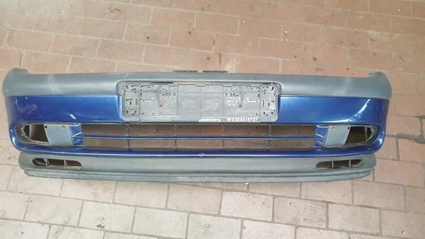 Foto: STOSSFÄNGER / STOSSSTANGE VORNE eines Renault Grand Espace 2.0 Style