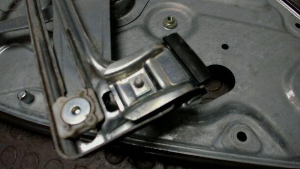 Foto: FENSTERHEBER HINTEN LINKS ELEKTRISCH eines Ford Focus 1.6 16V Style