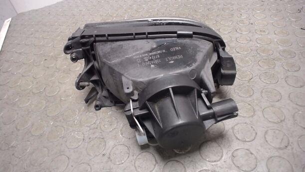 Foto: NEBELSCHEINWERFER RECHTS eines Renault Grand Espace 2.0 Style