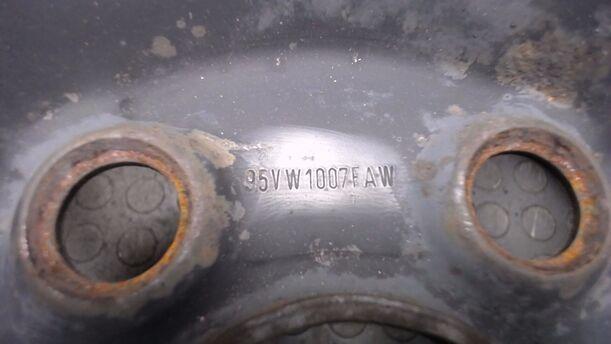 Foto: STAHLFELGE 6X15 ET55 eines VW Sharan 1.8 5V Turbo Style