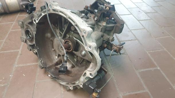 Foto: SCHALTGETRIEBE 6 GANG ( ZH46 ) eines Kia Ceed 1.6 CRDi SW Style