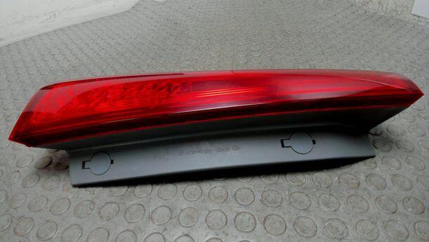 Foto: HECKLEUCHTE / RÜCKLICHT LINKS OBEN ( KOMBI ) eines Kia Ceed 1.6 CRDi SW Style