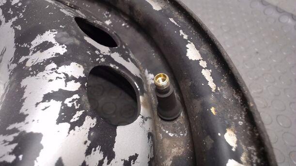 Foto: STAHLFELGE 6X15 ET47 eines VW Golf 1.4 Style