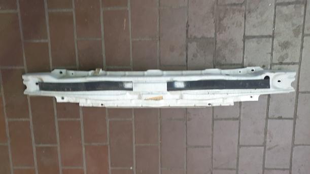 Foto: VERSTÄRKUNG VORNE eines Opel Astra 1.6 Style