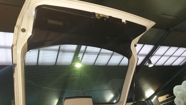 Foto: HECKKLAPPE / HECKDECKEL eines Opel Astra 1.6 Style