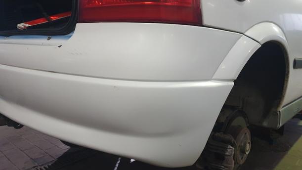 Foto: STOSSFÄNGER / STOSSSTANGE HINTEN eines Opel Astra 1.6 Style
