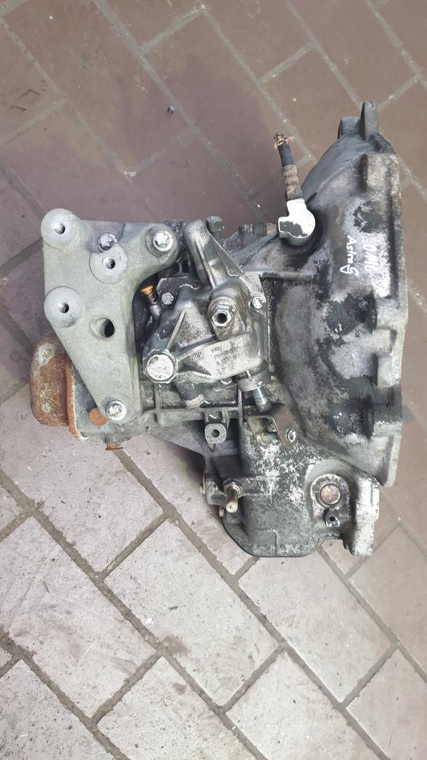 Foto: SCHALTGETRIEBE 5-GANG eines Opel Astra 1.6 Style