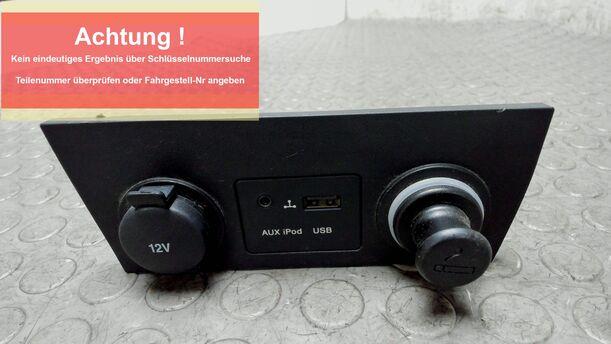 Foto: ZIGARETTENANZÜNDER / AUX / USB STECKER eines Kia Ceed 1.6 CRDi SW Style