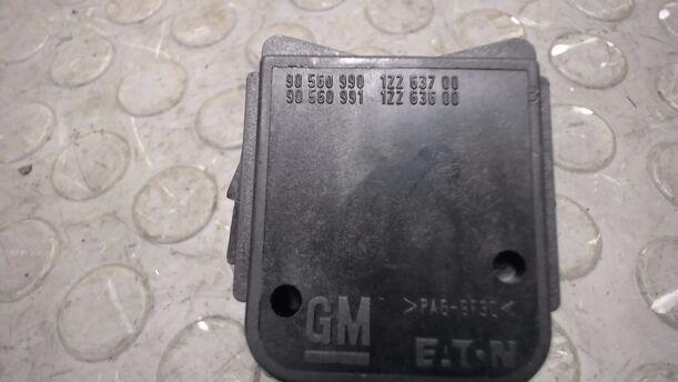 Foto: BLINKSCHALTER / KOMBISCHALTER eines Opel Astra 1.6 Style