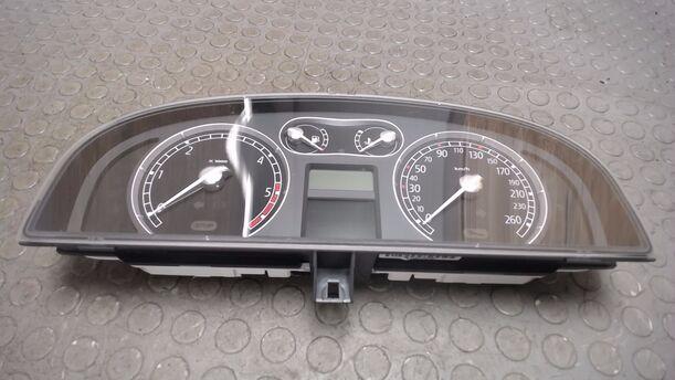 Foto: TACHOEINHEIT eines Renault Laguna Grandtour 2.0 dCi Style