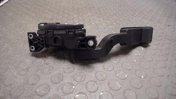 Foto: GASPEDAL eines Renault Laguna Grandtour 2.0 dCi Style