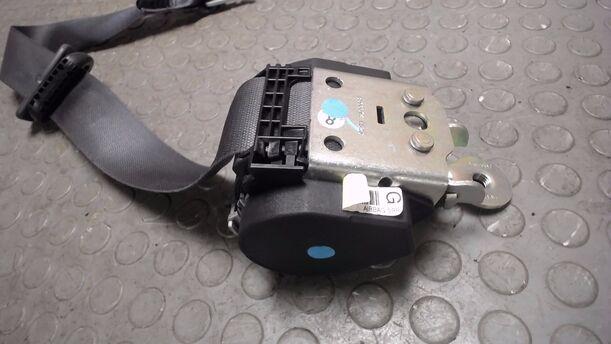 Foto: SICHERHEITSGURT VORNE LINKS eines Renault Laguna Grandtour 2.0 dCi Style
