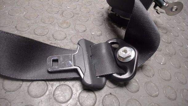 Foto: SICHERHEITSGURT VORNE LINKS eines Renault Laguna Grandtour 2.0 dCi Style