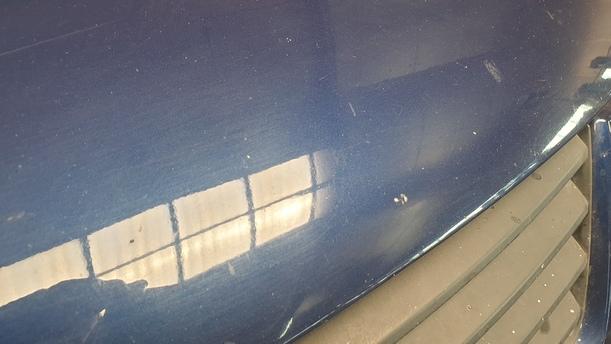 Foto: MOTORHAUBE eines VW Passat Variant 1.9 TDI Style