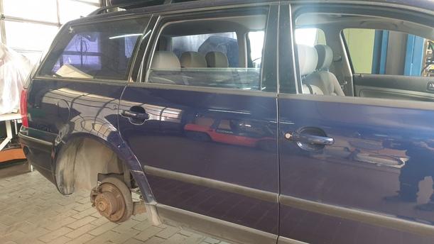 Foto: TÜR HINTEN RECHTS ( VARIANT ) eines VW Passat Variant 1.9 TDI Style