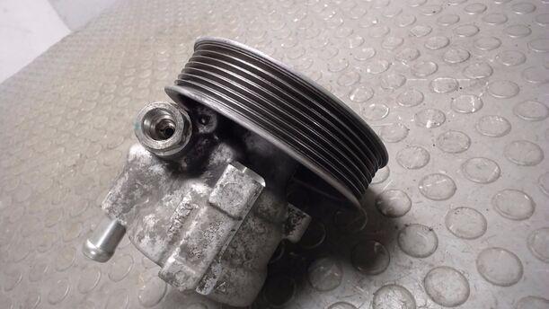 Foto: PUMPE SERVOLENKUNG eines Renault Laguna Grandtour 2.0 dCi Style