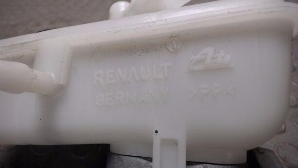 Foto: HAUPTBREMSZYLINDER eines Renault Laguna Grandtour 2.0 dCi Style