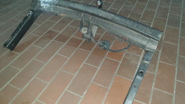 Foto: ANHÄNGERKUPPLUNG ( ABNEHMBAR OHNE SCHLÜSSEL ) eines VW Passat Variant 1.9 TDI Style