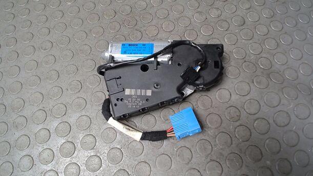 Foto: MOTOR SCHIEBEDACH/ SCHIEBEDACHMOTOR eines VW Passat Variant 1.9 TDI Style
