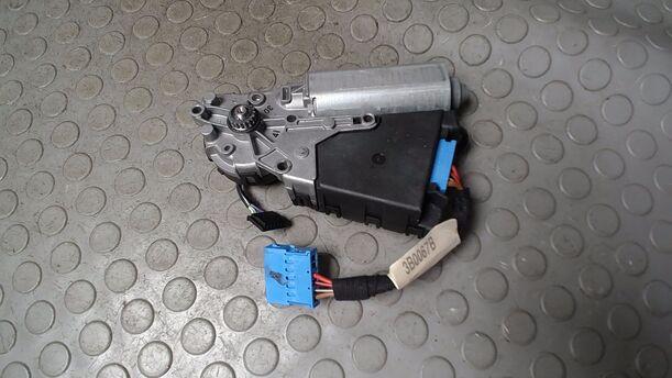 Foto: MOTOR SCHIEBEDACH/ SCHIEBEDACHMOTOR eines VW Passat Variant 1.9 TDI Style