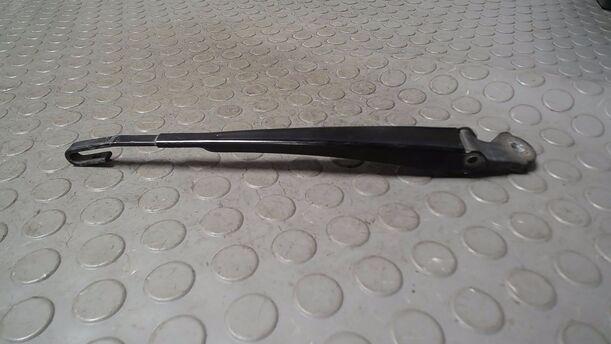 Foto: SCHEIBENWISCHERARM HINTEN ( VARIANT ) eines VW Passat Variant 1.9 TDI Style