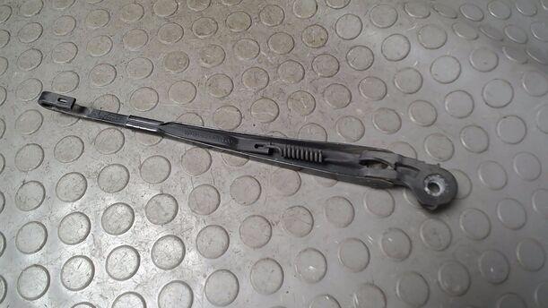 Foto: SCHEIBENWISCHERARM HINTEN ( VARIANT ) eines VW Passat Variant 1.9 TDI Style