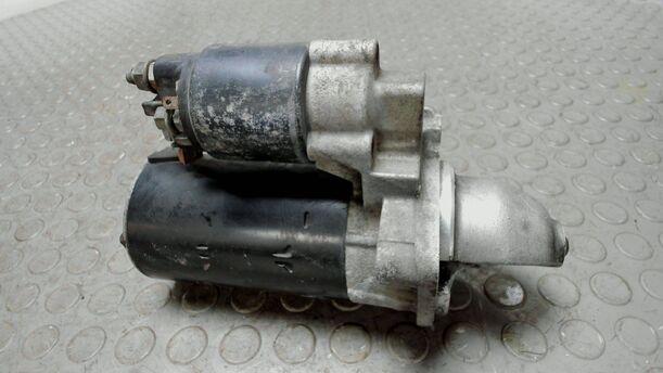 Foto: ANLASSER / STARTER eines BMW 318i Style