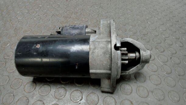 Foto: ANLASSER / STARTER eines BMW 318i Style