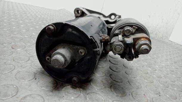 Foto: ANLASSER / STARTER eines BMW 318i Style