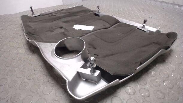 Foto: MOTORABDECKUNG / MOTORVERSCHALUNG eines Renault Laguna Grandtour 2.0 dCi Style