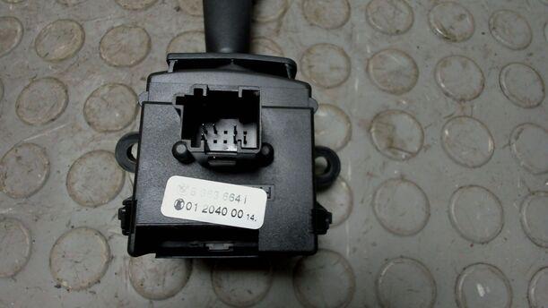 Foto: SCHEIBENWISCHERSCHALTER eines BMW 318i Style