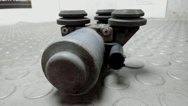 Foto: HEIZVENTIL eines BMW 318i Style