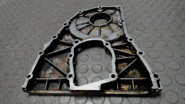 Foto: STIRNDECKEL / STEUERGEHÄUSE UNTEN eines BMW 318i Style