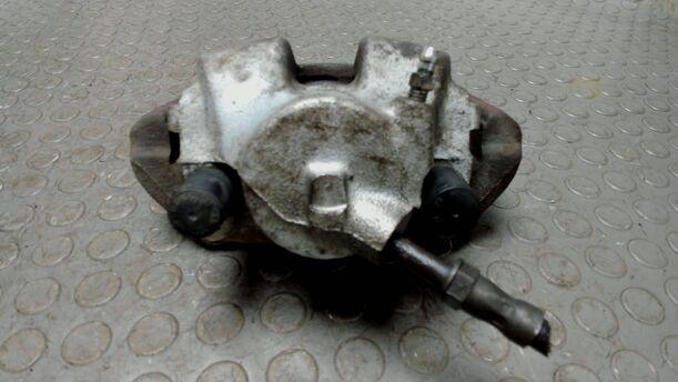 Foto: BREMSSATTEL VORNE LINKS eines BMW 318i Style