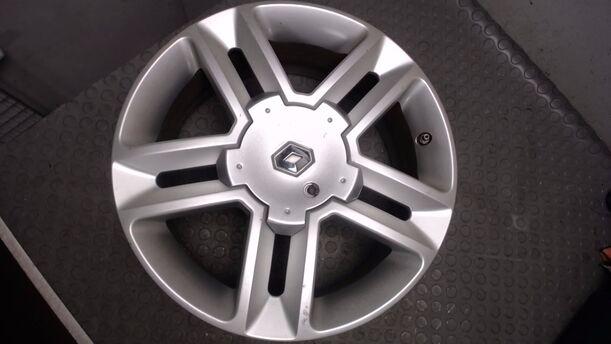 Foto: ALUFELGE 7X17 ET50 eines Renault Laguna Grandtour 2.0 dCi Style