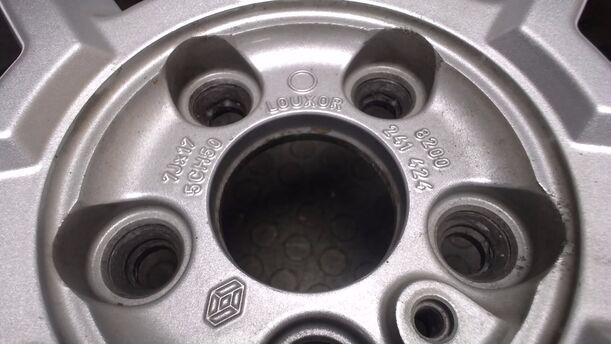 Foto: ALUFELGE 7X17 ET50 eines Renault Laguna Grandtour 2.0 dCi Style