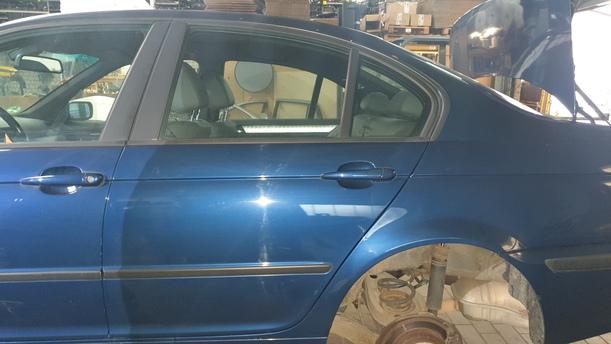 Foto: TÜR HINTEN LINKS eines BMW 316i Style