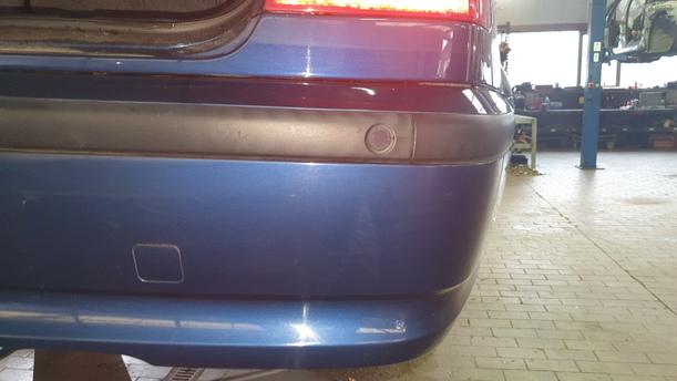Foto: STOSSFÄNGER / STOßSTANGE HINTEN eines BMW 316i Style