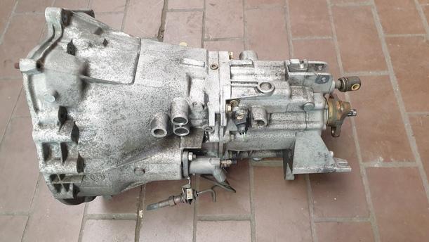 Foto: SCHALTGETRIEBE 5 GANG eines BMW 316i Style