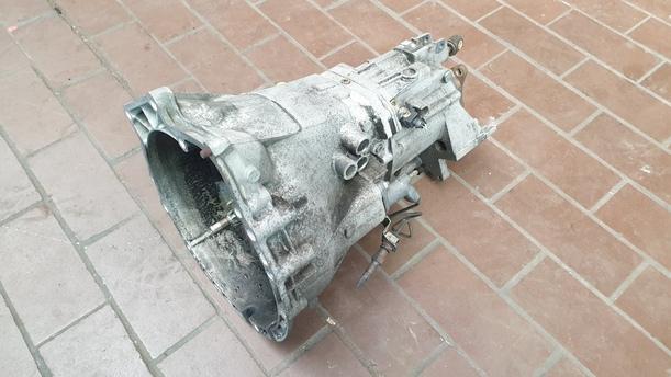 Foto: SCHALTGETRIEBE 5 GANG eines BMW 316i Style