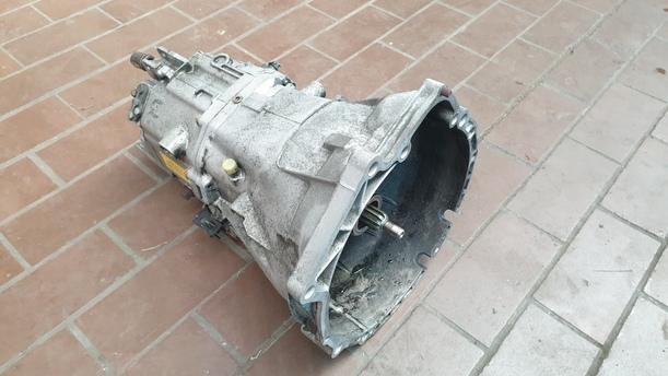 Foto: SCHALTGETRIEBE 5 GANG eines BMW 316i Style