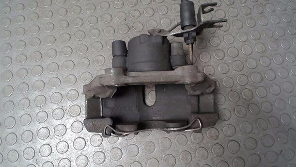 Foto: BREMSSATTEL VORN LINKS ( ATE ) eines VW Passat Variant 1.9 TDI Style