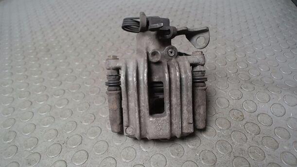 Foto: BREMSSATTEL HINTEN RECHTS ( LUCAS ) eines VW Passat Variant 1.9 TDI Style