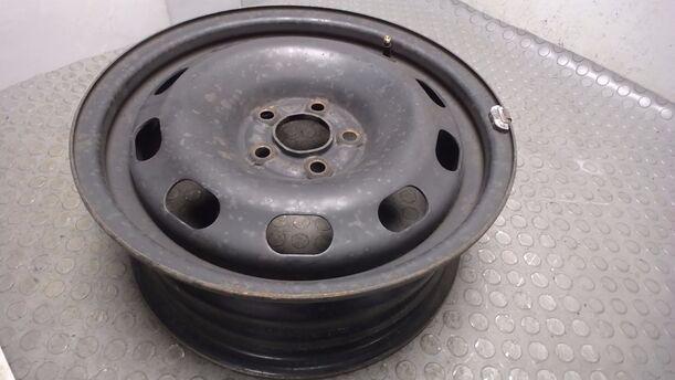 Foto: STAHLFELGE 6X15 ET38 eines VW Golf 1.6 Automatik Style