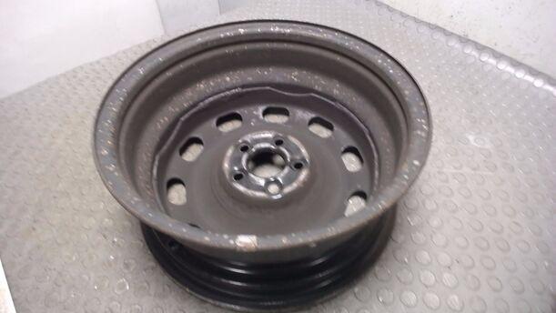 Foto: STAHLFELGE 6X15 ET38 eines VW Golf 1.6 Automatik Style