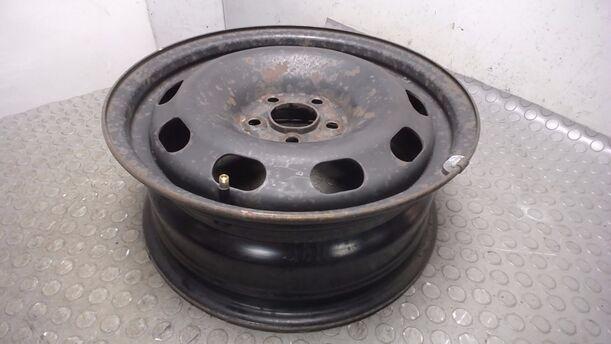 Foto: STAHLFELGE 6X15 ET38 eines VW Golf 1.6 Automatik Style