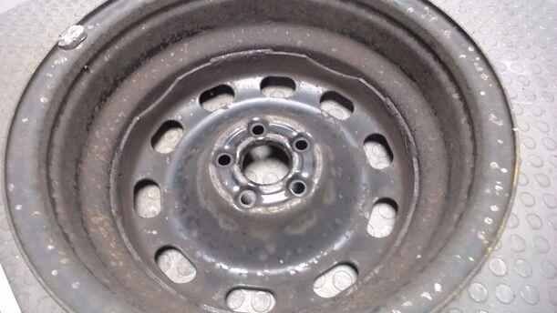 Foto: STAHLFELGE 6X15 ET38 eines VW Golf 1.6 Automatik Style