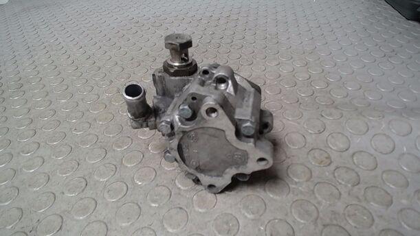 Foto: PUMPE SERVOLENKUNG/ SERVOPUMPE eines VW Passat Variant 1.9 TDI Style